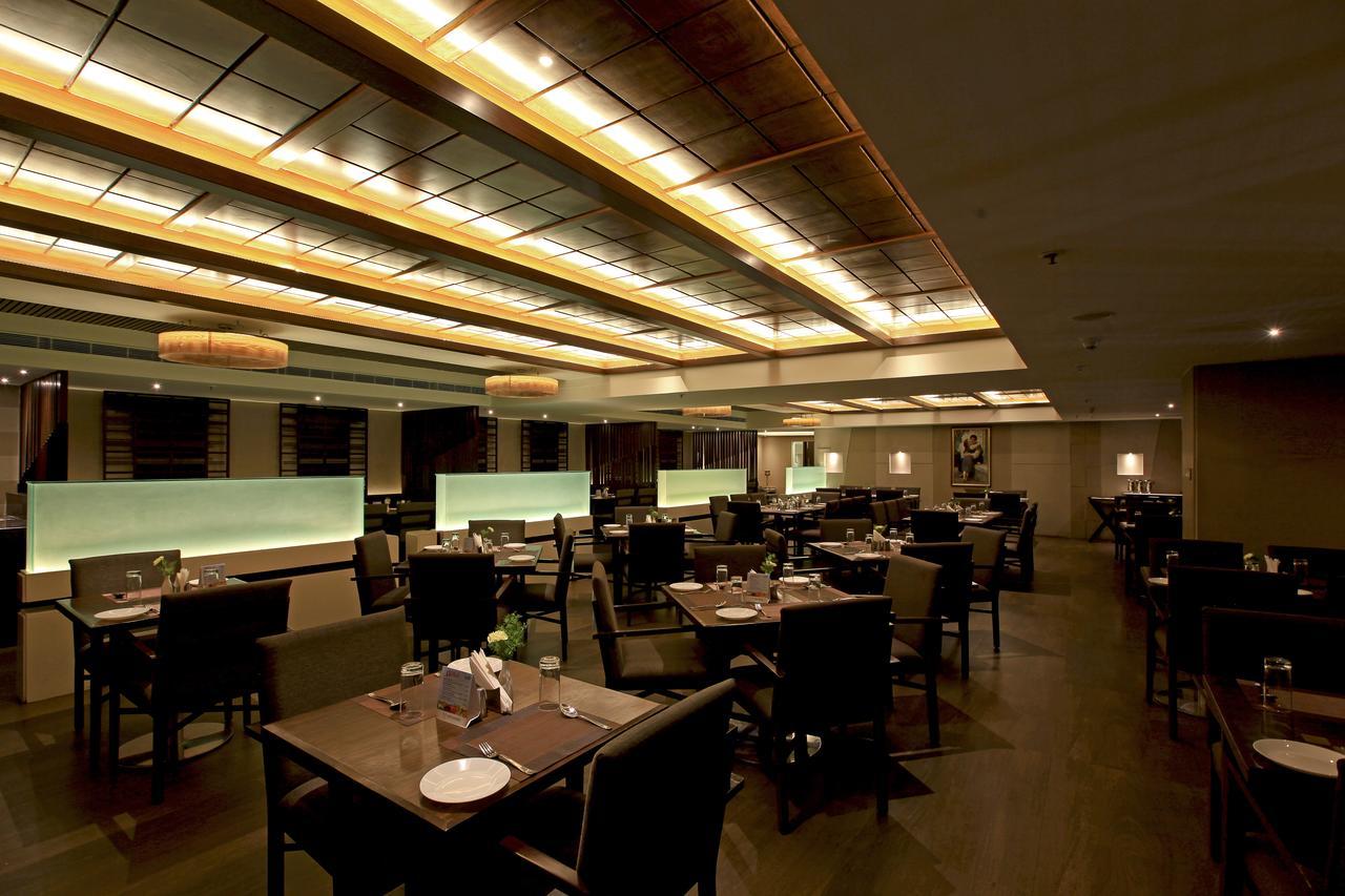 Goutham Grand Hotel Tenāli Zewnętrze zdjęcie